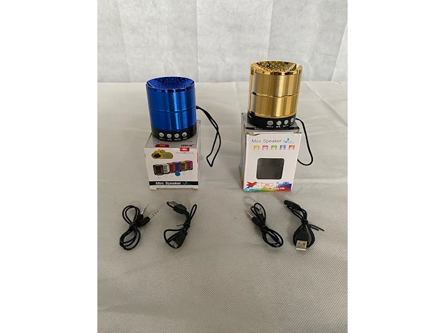 Portable bluetooth mini speaker zwart - blauw - zilver - goud - rood - paars - afbeelding 1 van  3