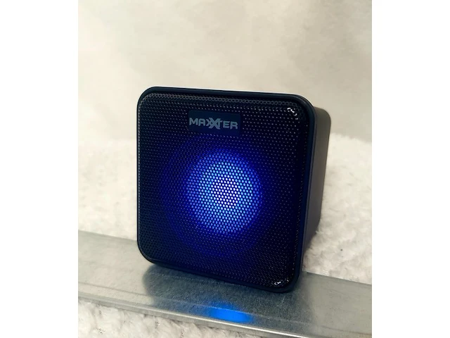 Portable bluetooth speaker, 2 stuks met led verlichting - afbeelding 1 van  5