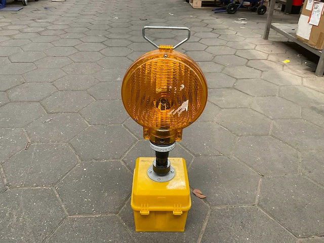 Portable warning light - afbeelding 1 van  3