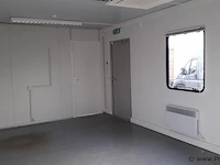 Portakabin met 2 kantoren, gang, toiletten en kantine/keuken met inbouwapparatuur - 1800x400x300 cm - afbeelding 14 van  60