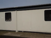 Portakabin met 2 kantoren, gang, toiletten en kantine/keuken met inbouwapparatuur - 1800x400x300 cm - afbeelding 59 van  60