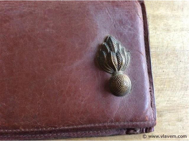 Portefeuille met embleem grenadier. wo2 - afbeelding 2 van  2