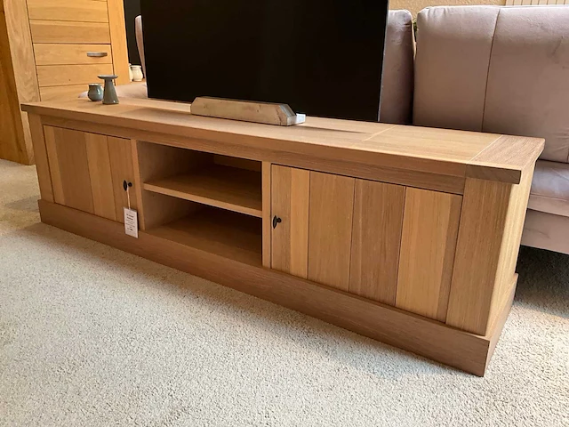 Portland eiken tv meubel - afbeelding 1 van  10