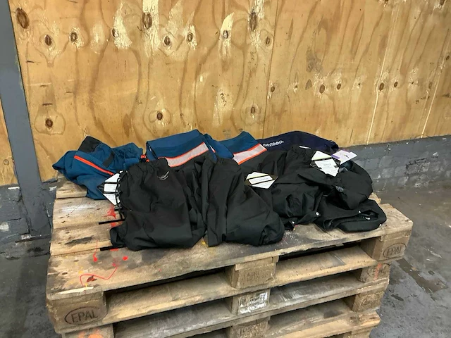 Portwest dx449 werkbroek (8x) - afbeelding 1 van  8