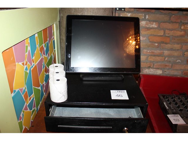 Pos kassasysteem met 6 poindus varipos-715a touchscreens, drie bonnenprinters citizen ct-s651 en kassalade... - afbeelding 1 van  3