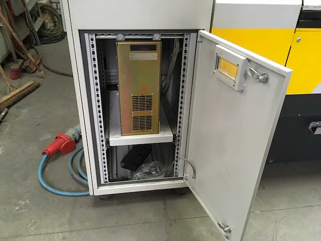 Posalux - 2001 - us 3600 - elektronica cnc-boormachine - afbeelding 6 van  16