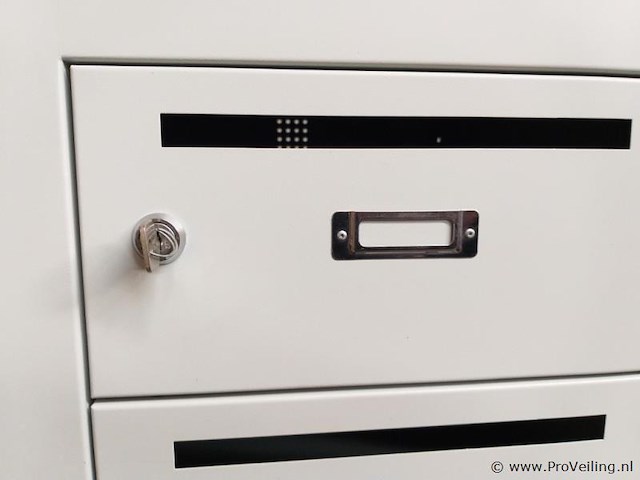 Postlockerkast - 180 x 40 x 50 cm - 10 vakken - afbeelding 5 van  5