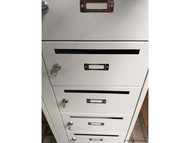 Postlockerkast - 180 x 40 x 50 cm - 10 vakken - afbeelding 5 van  6