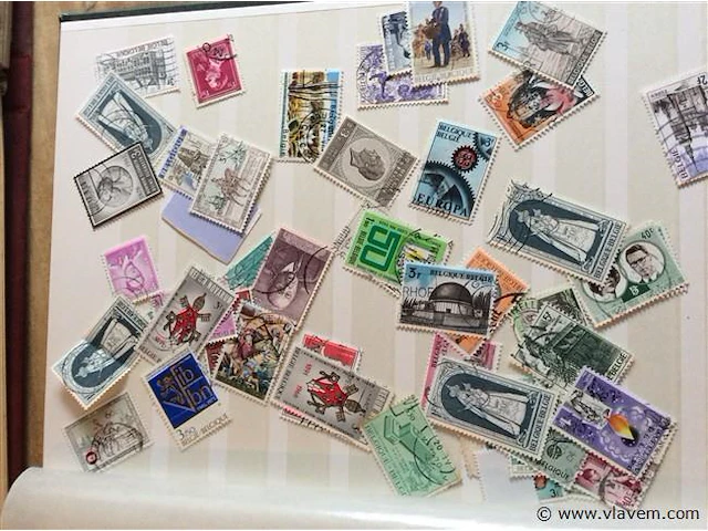 Postzegels album ( belgië ) - afbeelding 5 van  6