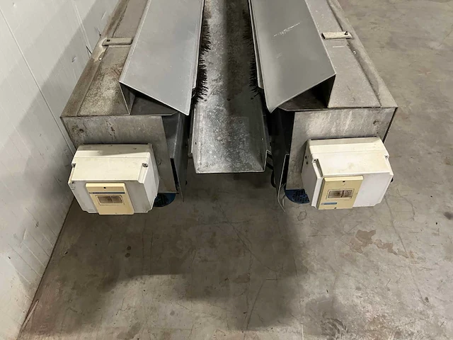 Pot borstel machine - afbeelding 15 van  16