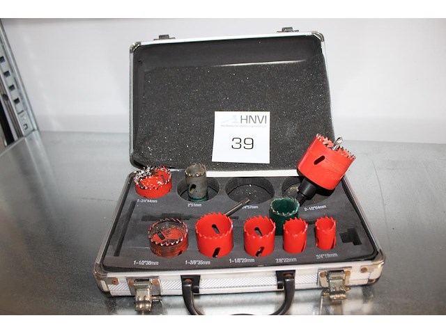 Potborenset incompleet in kunststofkoffer. - afbeelding 1 van  1