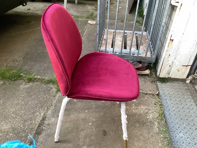 Potiron paris - velvet - goude poten - eetkamerstoelen (8x) - afbeelding 2 van  6