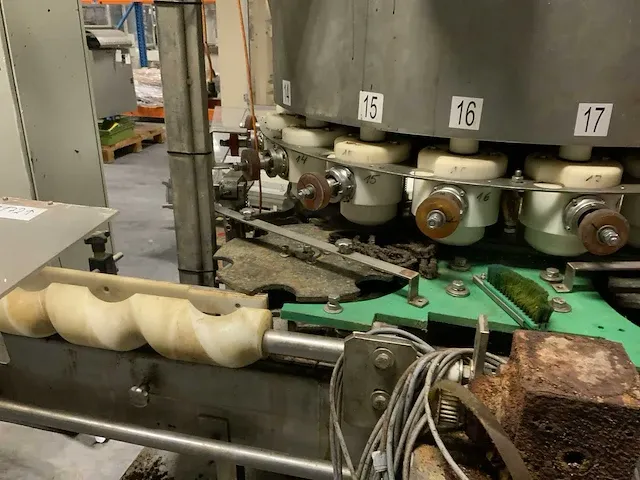 Potten vulmachine met sluitlijn - afbeelding 7 van  25
