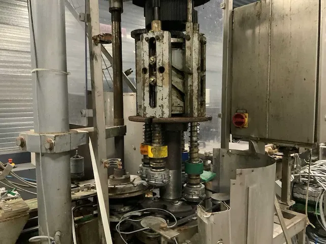 Potten vulmachine met sluitlijn - afbeelding 16 van  25