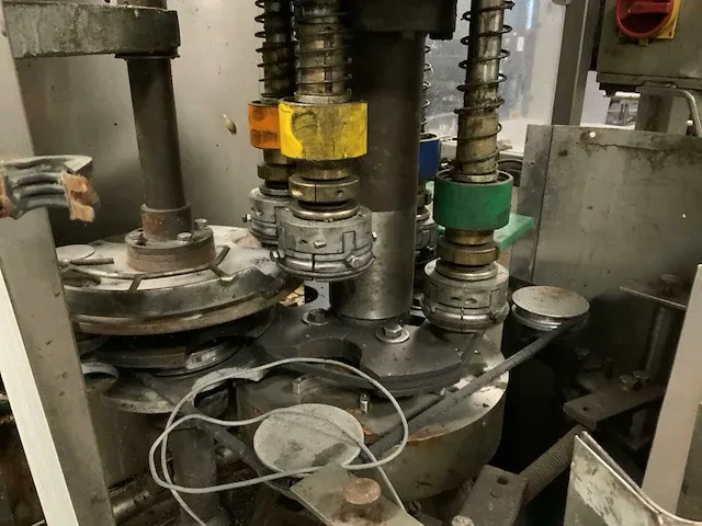 Potten vulmachine met sluitlijn - afbeelding 17 van  25