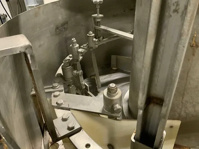 Potten vulmachine met sluitlijn - afbeelding 24 van  25