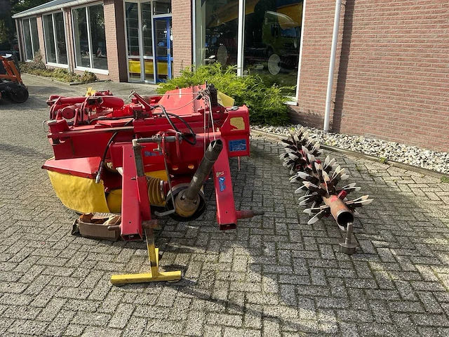 Pottinger novacat305h maaimachine - afbeelding 10 van  17