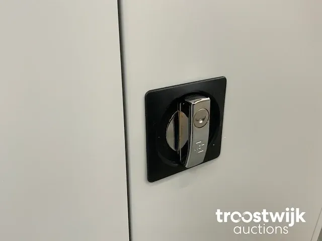 Povag archiefkast / schoonmaakkast - afbeelding 4 van  9