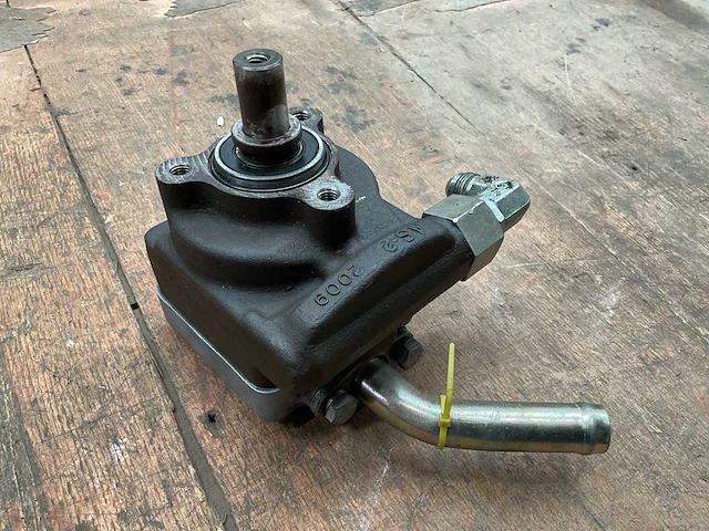 Power steering pump - afbeelding 3 van  5