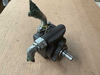 Power steering pump - afbeelding 1 van  5