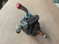 Power steering pump - afbeelding 1 van  4