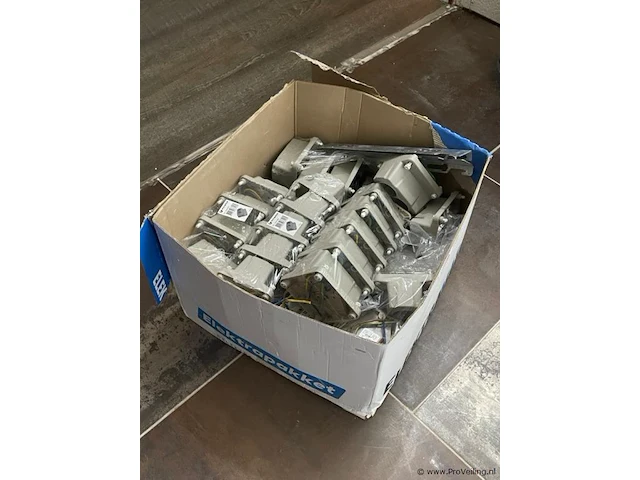 Power stekkerdoos 2094060 - partij - afbeelding 1 van  3