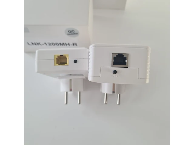 Powerline poe set 4x zender 1x homeplug - afbeelding 2 van  2