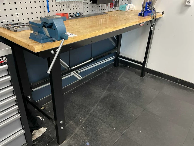 Powerplus tools werkbank met gereedschap - afbeelding 5 van  11