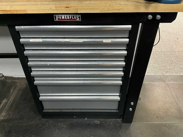 Powerplus werkbank - afbeelding 9 van  12