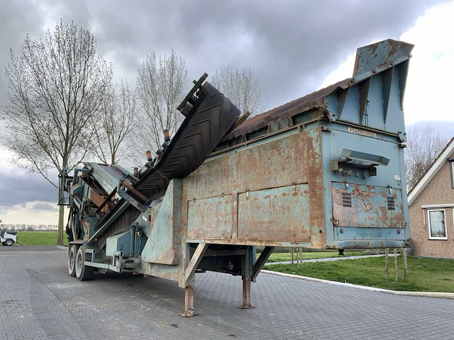 Powerscreen schudzeef 3 fracties chieftain 1200 mobiele zeefinstallatie - afbeelding 40 van  44