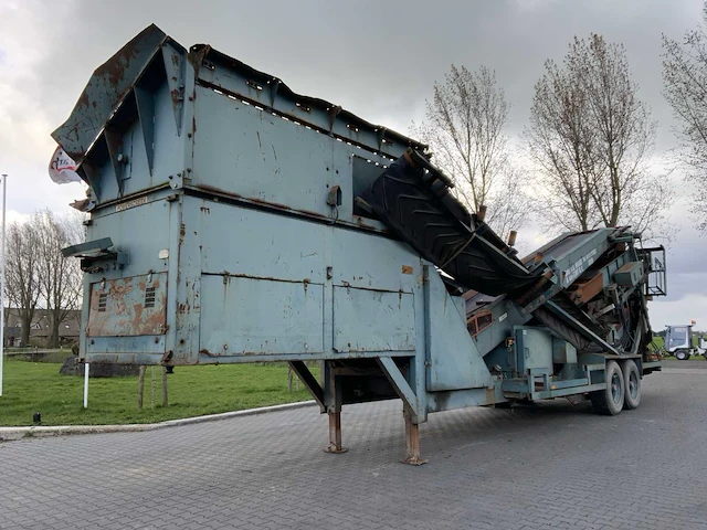 Powerscreen schudzeef 3 fracties chieftain 1200 mobiele zeefinstallatie - afbeelding 43 van  44