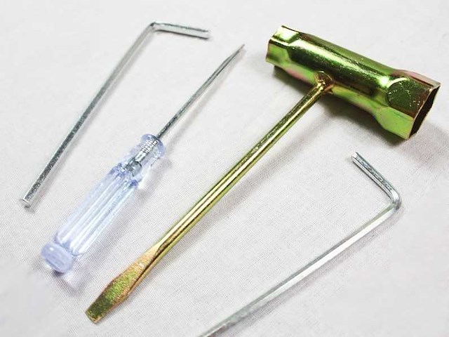 Powertech - 2025 - kettingzaag 52cc - kettingzaag - afbeelding 8 van  9