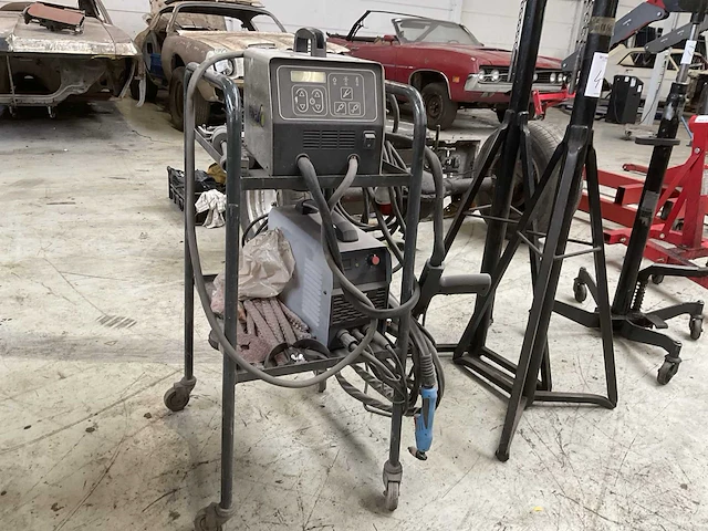Powertherm xp45 plasmasnijmachine - afbeelding 1 van  11