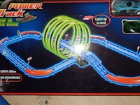 Powertrack glow in the dark 64pcs +/- 5mtr