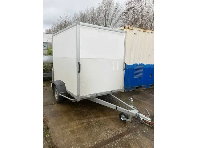 Powertrailer - gesloten - aanhangwagen - afbeelding 3 van  8