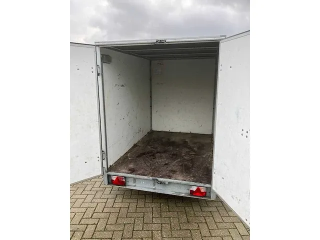 Powertrailer - gesloten - aanhangwagen - afbeelding 4 van  8