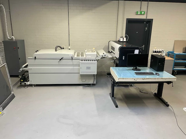 Pps - 2022 - digital printing powder machine : hy1500-2 / hy6900-4 printer / hy1800 smoke purifier / desktop opstelling - afbeelding 1 van  45