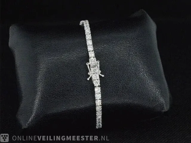 Prachtige witgouden tennis armband met 52 diamanten 5.25 ct (gecertificeerd) - nieuw - afbeelding 5 van  8