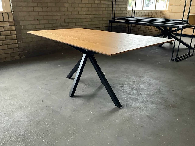 Praggio eetkamertafel - afbeelding 1 van  15