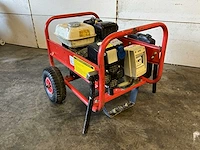 Pramac e4000 stroomgenerator - afbeelding 1 van  7