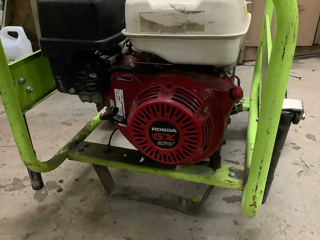 Pramac e5000 noodstroomaggregaat - afbeelding 2 van  4
