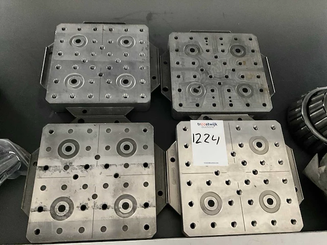 Precisie opspanplaat (4x) - afbeelding 1 van  5