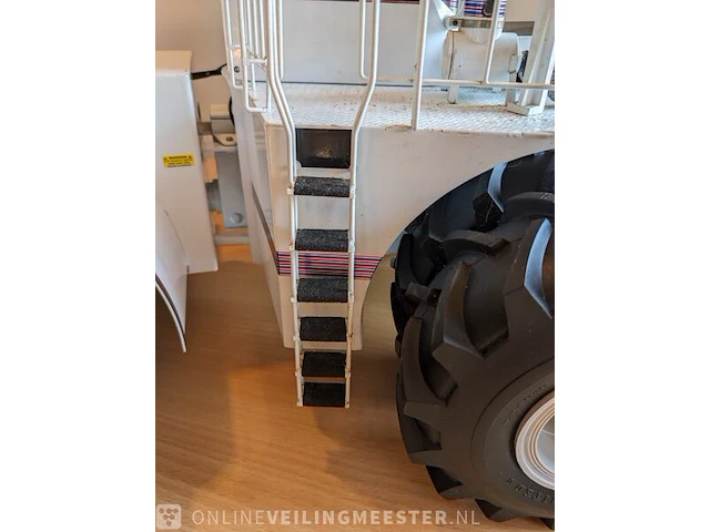 Precisie schaalmodel die-cast, big bud 16v 747 wd tractor / schaal 1:16 - afbeelding 4 van  15