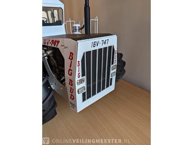 Precisie schaalmodel die-cast, big bud 16v 747 wd tractor / schaal 1:16 - afbeelding 7 van  15