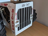 Precisie schaalmodel die-cast, big bud 16v 747 wd tractor / schaal 1:16 - afbeelding 7 van  15