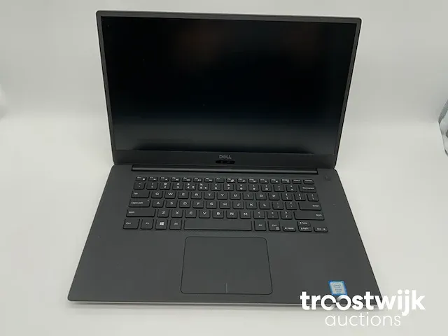 Precision 5540 15.6”, xeon(r) e5-2276m, 16 gb ram, 256 gb nvme (ssd), nvidia quadro t2000 mobile 4 gb laptop - afbeelding 1 van  6