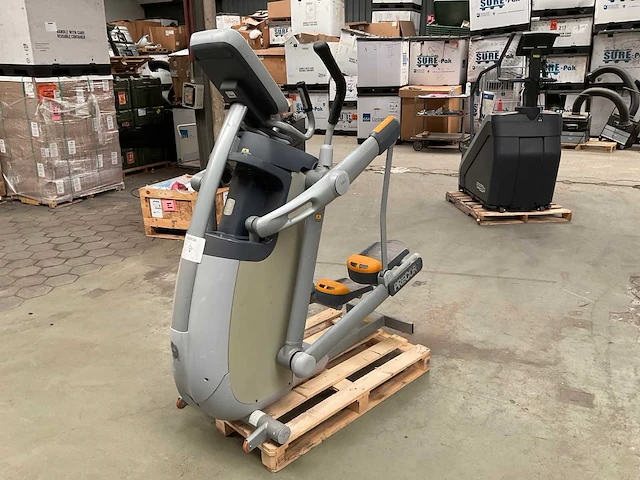 Precor 100i crosstrainer - afbeelding 4 van  7