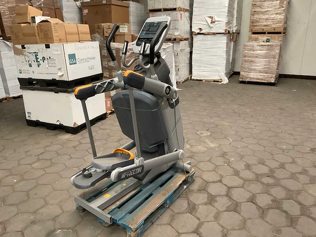 Precor 100i crosstrainer - afbeelding 3 van  8