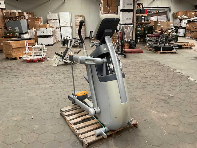 Precor 100i crosstrainer - afbeelding 4 van  5
