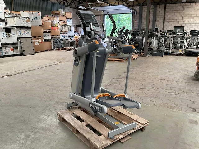 Precor 100i crosstrainer - afbeelding 4 van  6